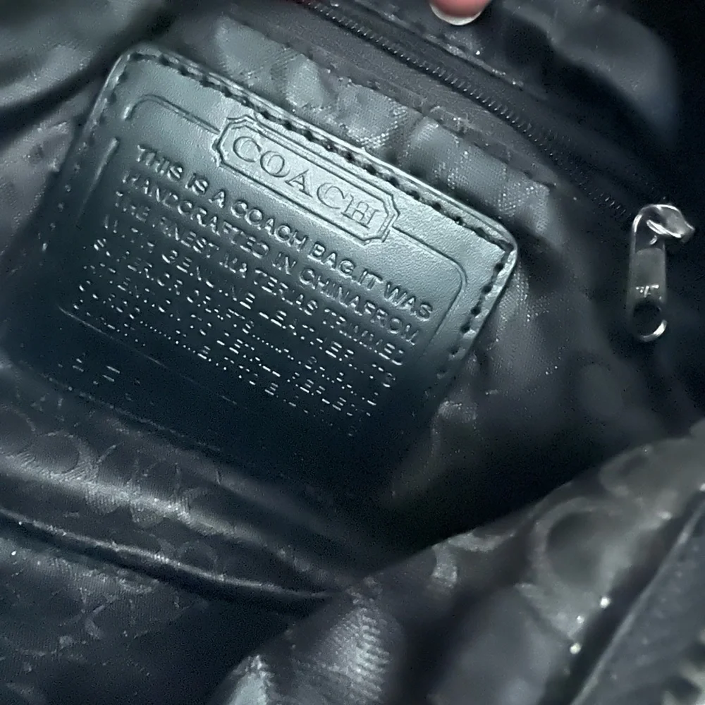 Coach purse - Picture 4 of 4